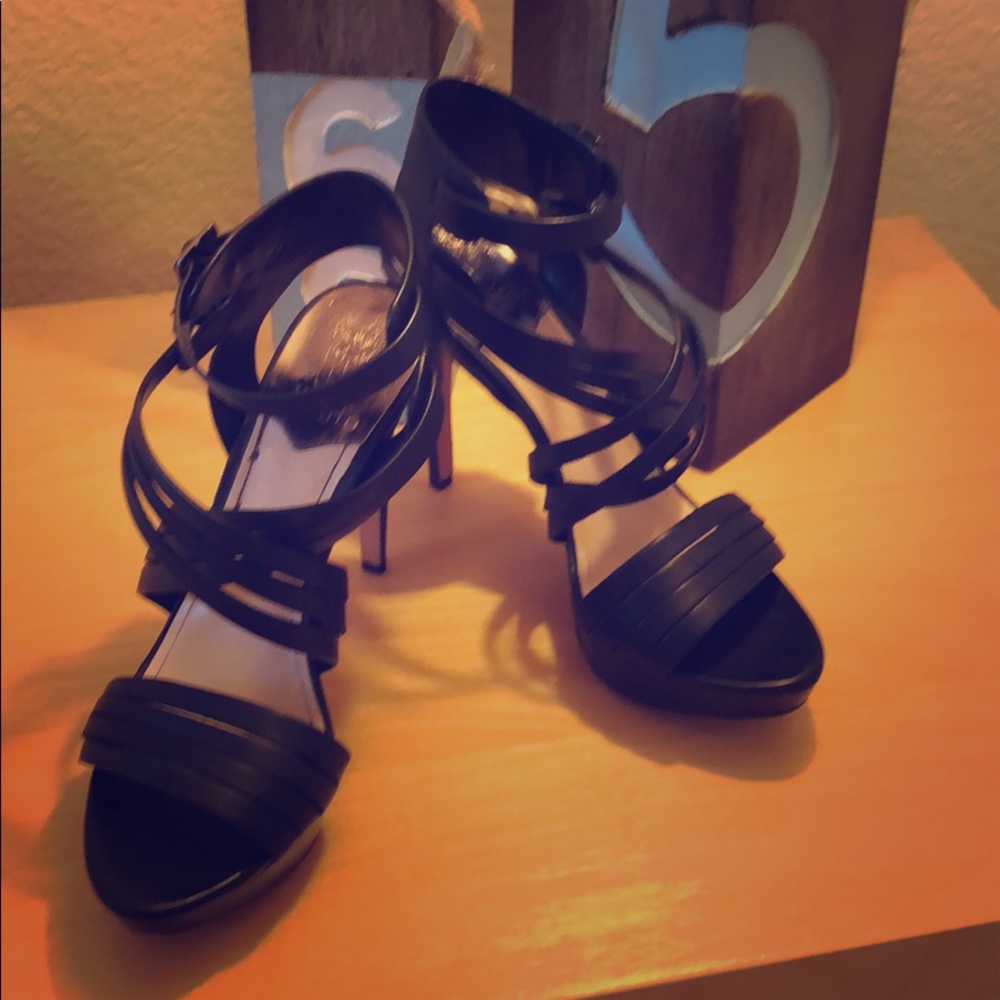 Vice Camuto platforms